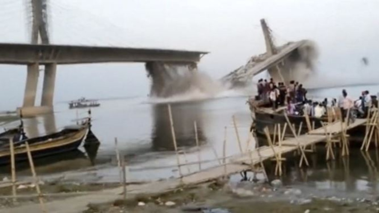 Bridge under construction collapses for the second time