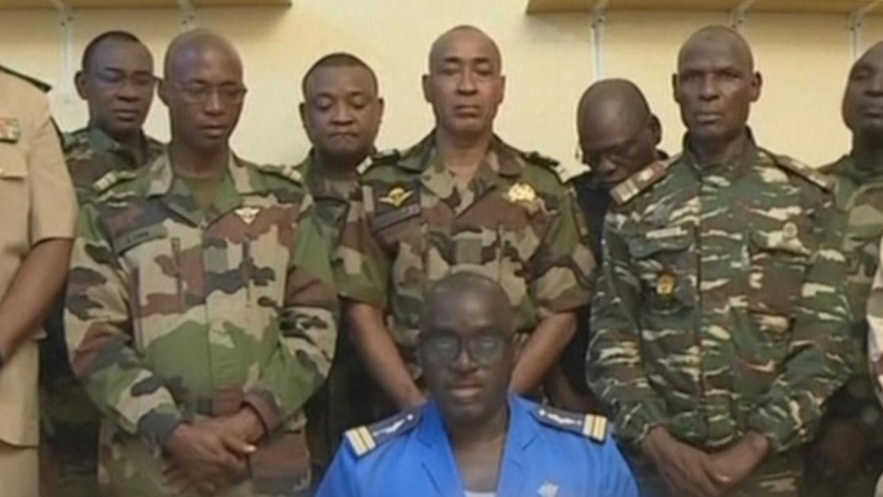 Niger troops announce coup on live TV