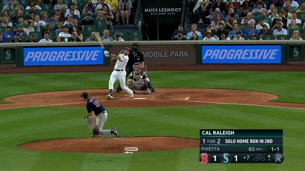 Cal Raleigh blasts his second home run of the night to give the Mariners the late lead against the Red Sox