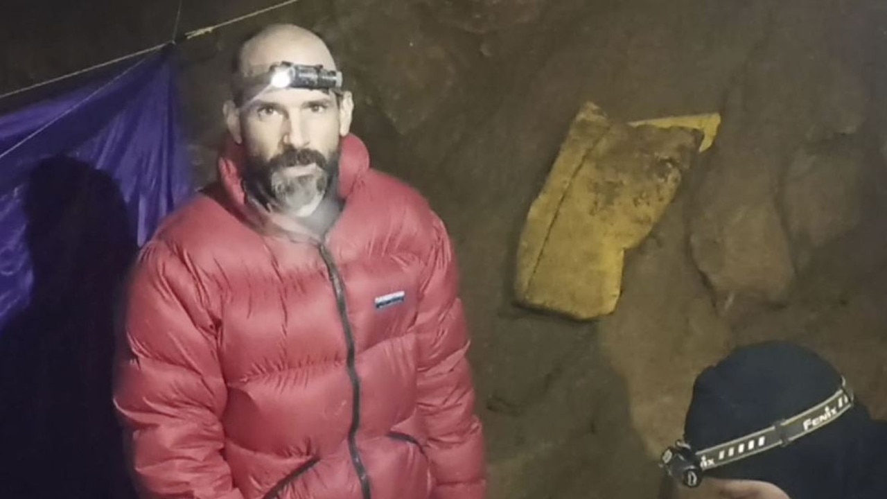 Trapped US explorer Mark Dickey thanks authorities in emotional video from Turkish cave