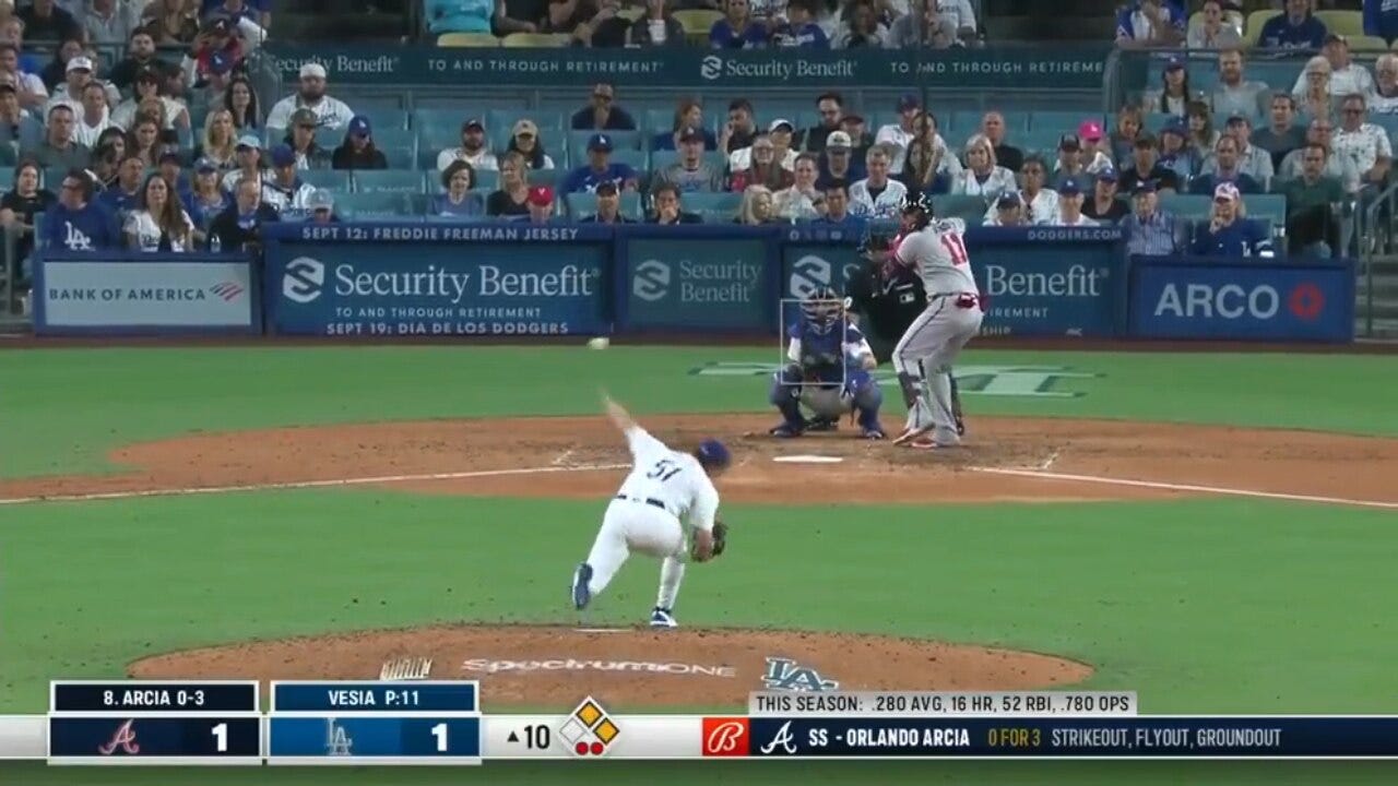 Orlando Arcia crushes a three-run home run to give the Braves the lead over the Dodgers