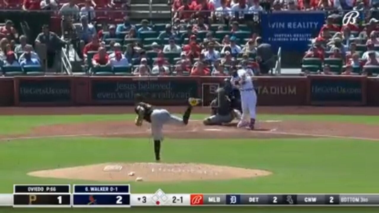 Jordan Walker cranks a solo home run to extend the Cardinals' lead over the Pirates