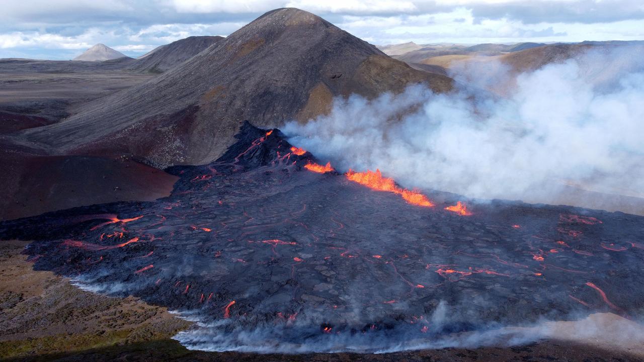 Iceland volcano: Fears ‘imminent’ eruption will obliterate entire town