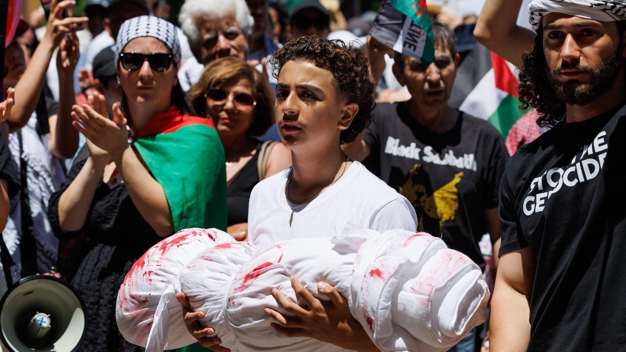 Sydney, Melbourne free Palestine rally: Anti-Israel protesters gather as ceasefire looms