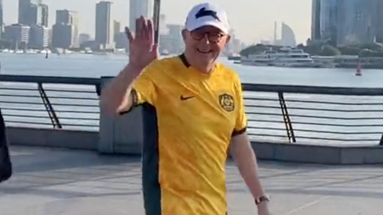 Anthony Albanese video walking in Shanghai goes viral in China