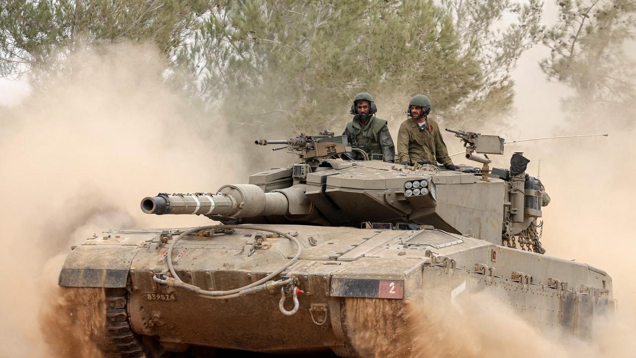 Israeli troops battle Hamas militants in southern Gaza