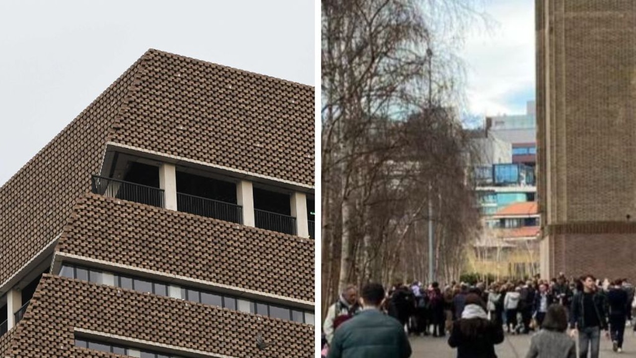 Man plunges from Tate Modern art gallery in London