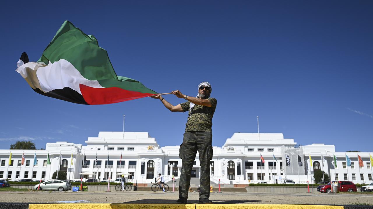 Pro-Palestine rally takes to Parliament House as Greens’ motion fails