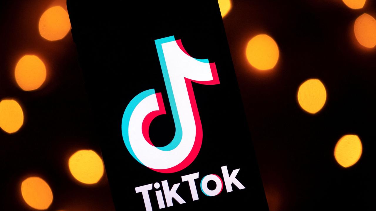 TikTok: Social media platform set for US ban after Congress vote