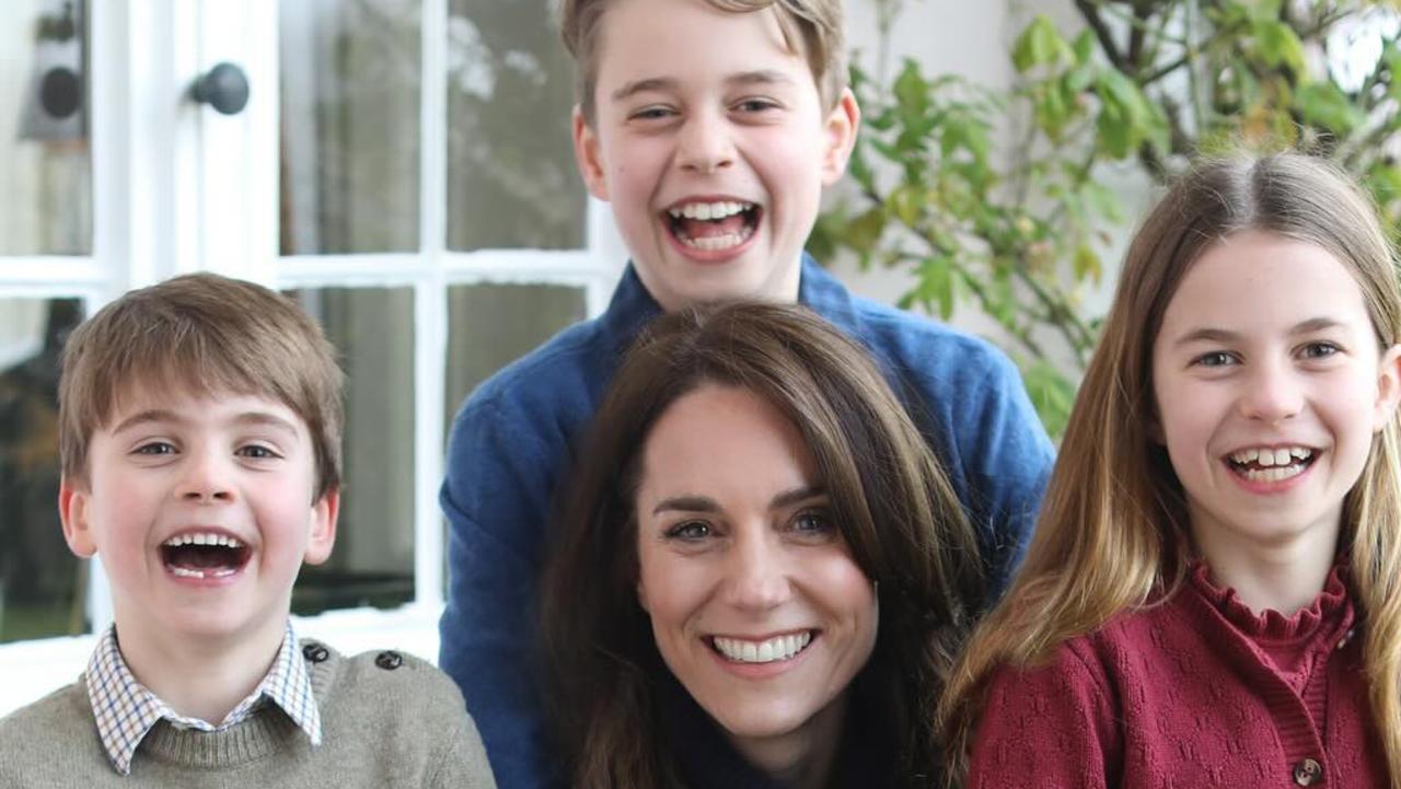 Kate Middleton’s senior staffers left in dark over surgery, whereabouts, Us Weekly claims